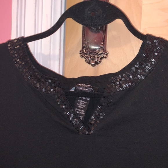 Ladies Olsen Europe V-Neck Sequin Hi-Lo top Sz S-M - Picture 2 of 6